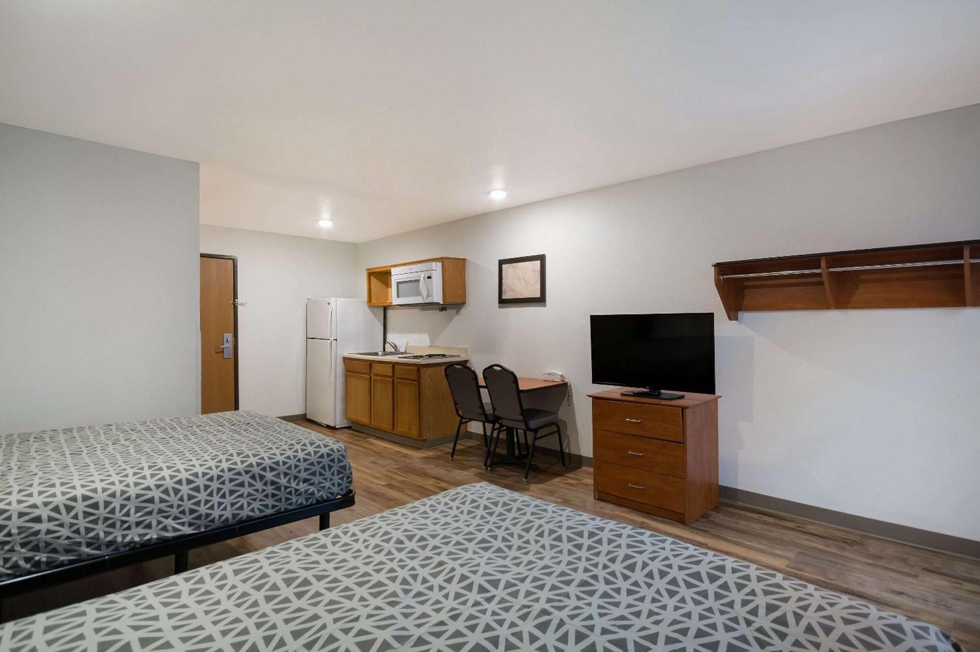 Woodspring Eisenhower Hotel